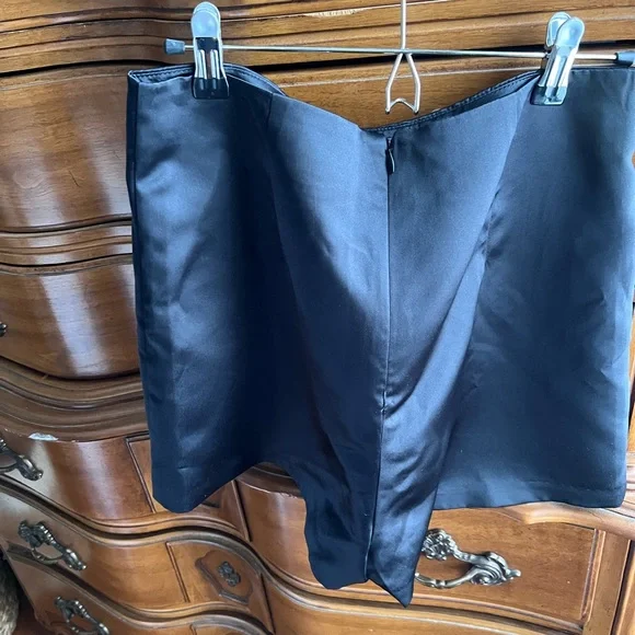 Commense Black High Waist Shorts Sleek Design - Picture 5 of 6